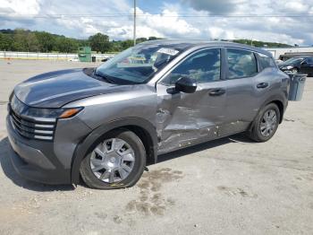  Salvage Nissan Kicks