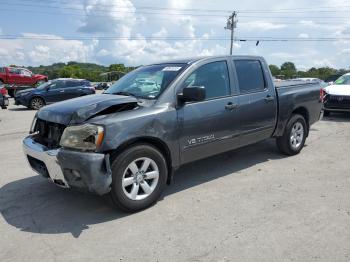  Salvage Nissan Titan