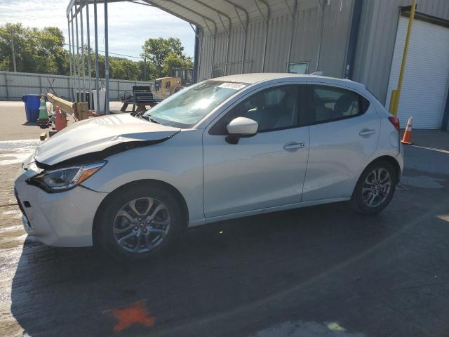  Salvage Toyota Yaris
