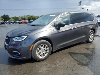  Salvage Chrysler Pacifica