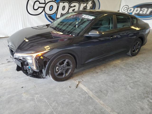  Salvage Kia K4 Lx