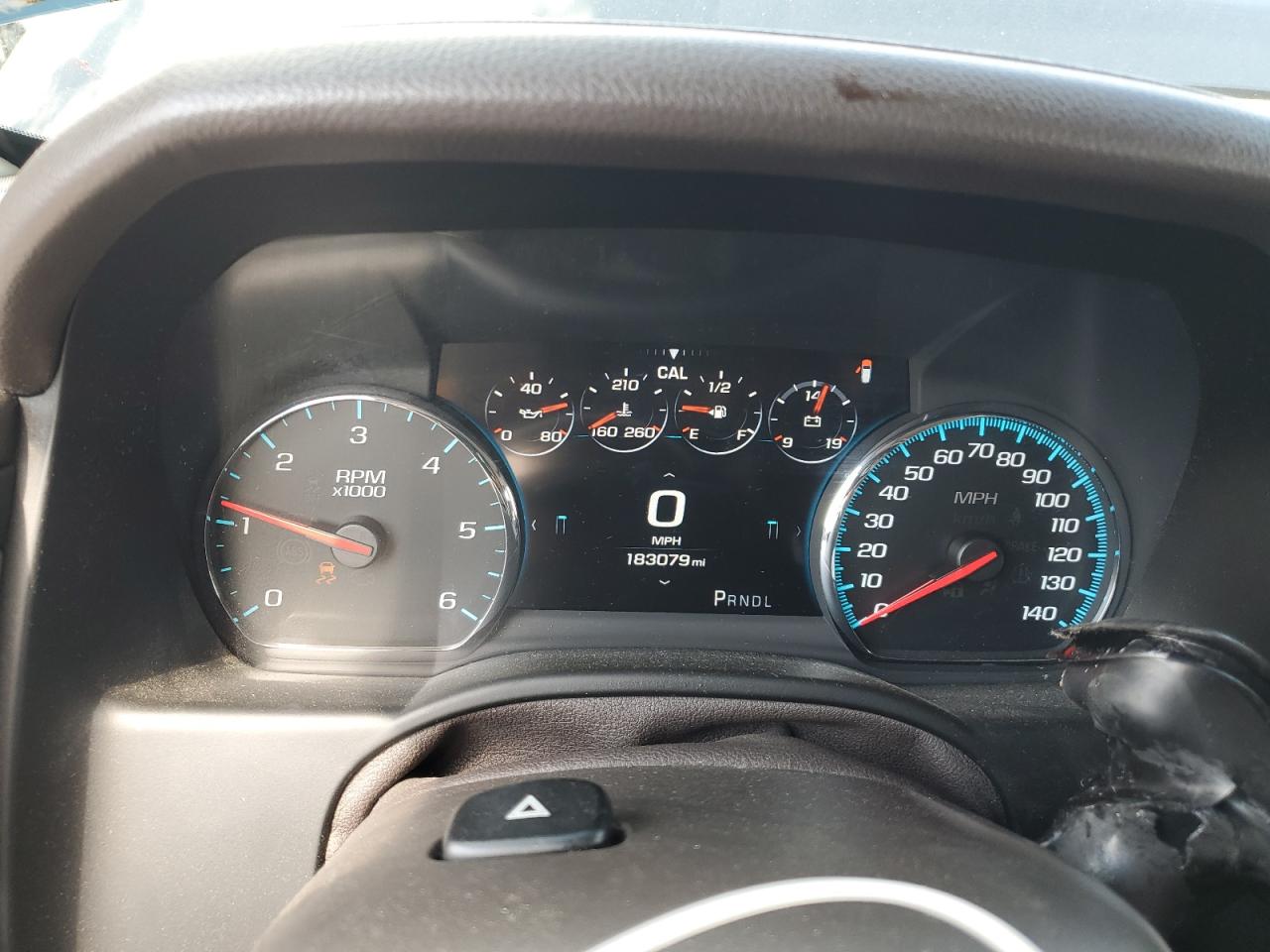 GMC Yukon Denali Image 12