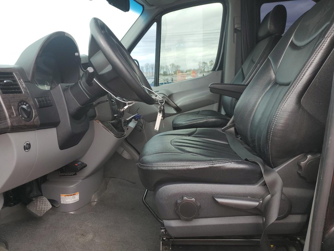 Mercedes-Benz Sprinter 3500 Image 11
