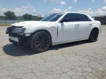  Salvage Chrysler 300