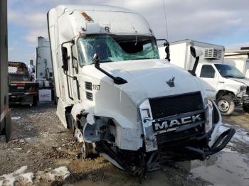  Salvage Mack Anthem