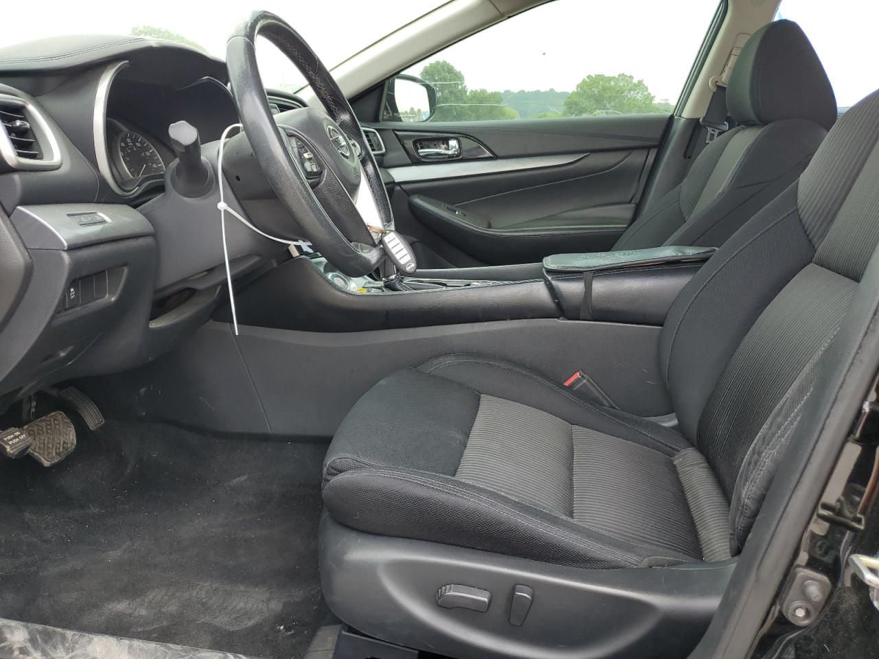 Nissan Maxima 3.5s Image 7