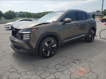  Salvage Nissan Kicks