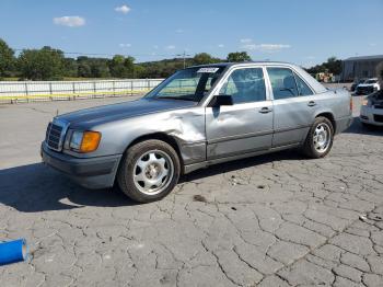  Salvage Mercedes-Benz 260-Class