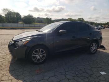  Salvage Toyota Yaris