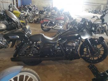  Salvage Harley-Davidson Fl