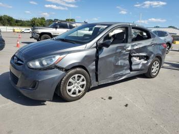  Salvage Hyundai ACCENT