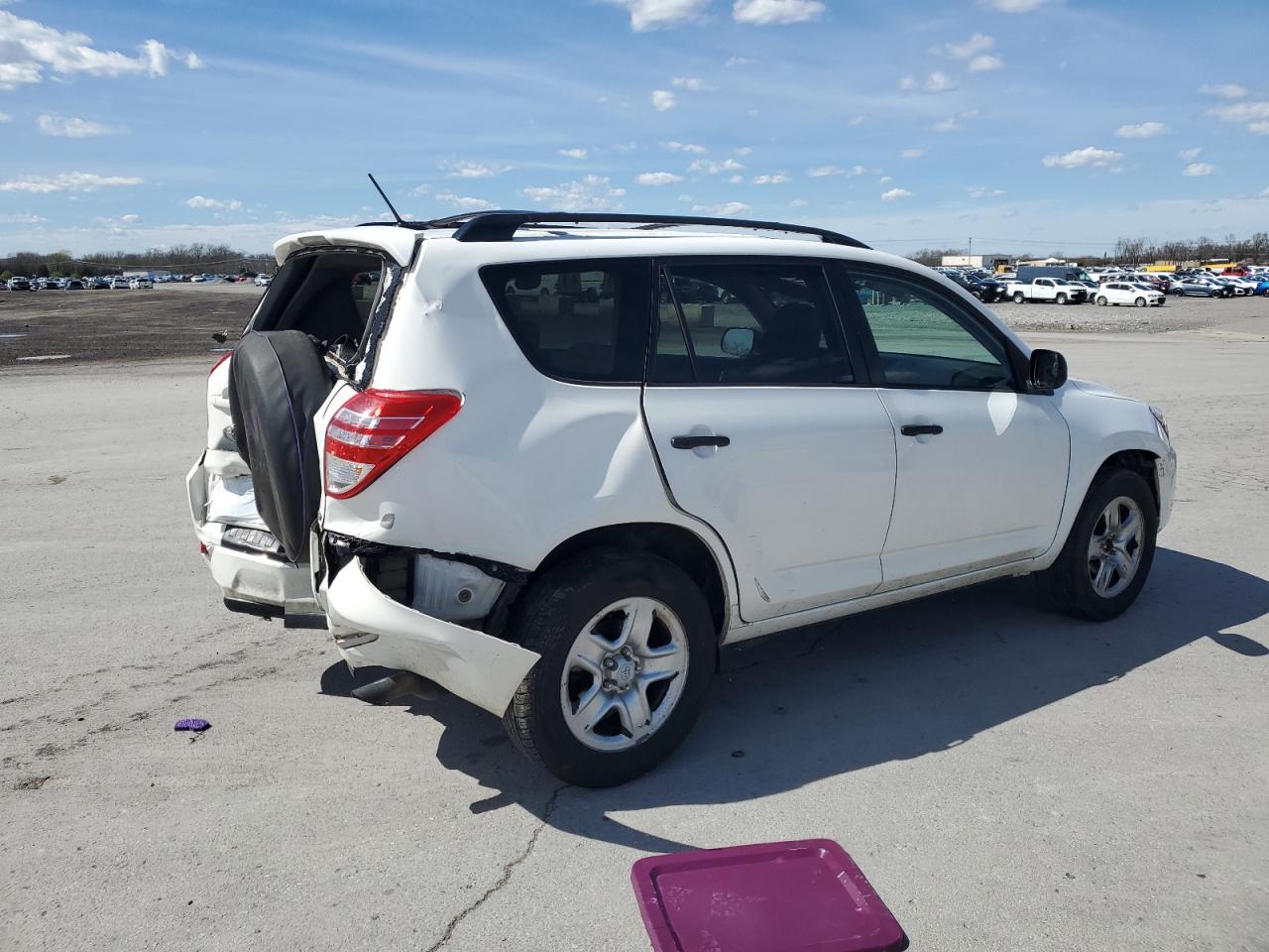 Toyota RAV4 Image 13