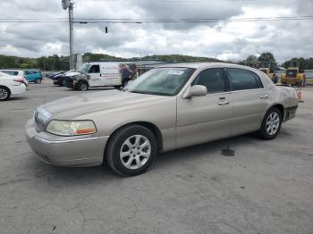  Salvage Lincoln Towncar
