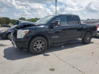  Salvage Nissan Titan