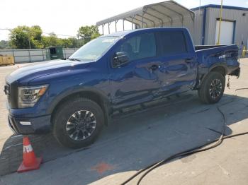  Salvage Nissan Titan