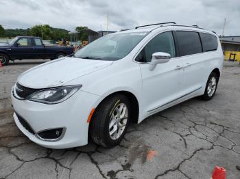  Salvage Chrysler Pacifica
