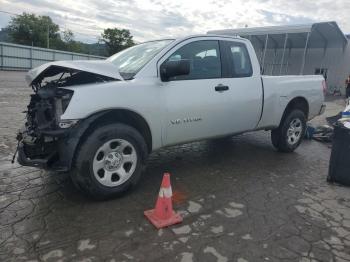  Salvage Nissan Titan