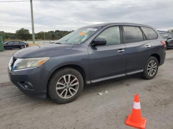  Salvage Nissan Pathfinder