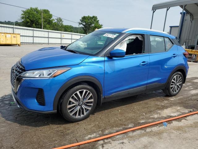 Salvage Nissan Kicks