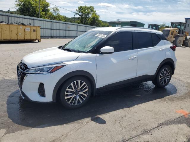  Salvage Nissan Kicks