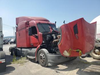  Salvage Peterbilt 579
