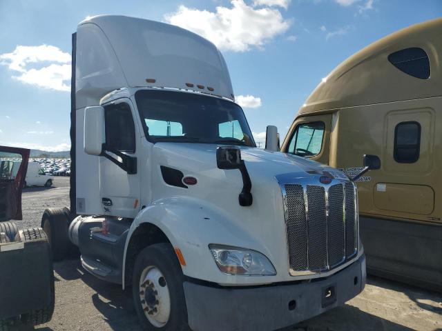  Salvage Peterbilt Tractor 579