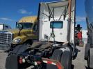 Peterbilt Tractor 579 Image 2