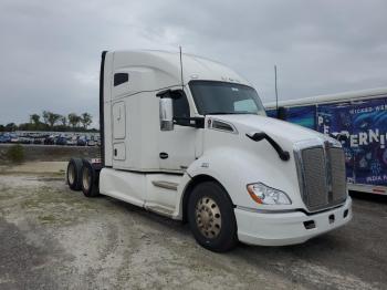  Salvage Kenworth T680