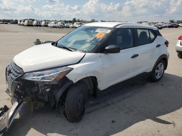  Salvage Nissan Kicks