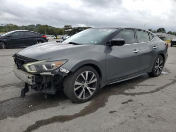  Salvage Nissan Maxima