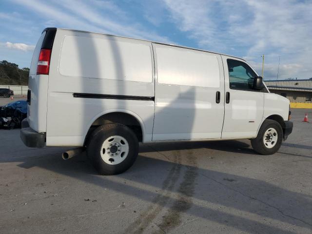 Chevrolet Express Image 2