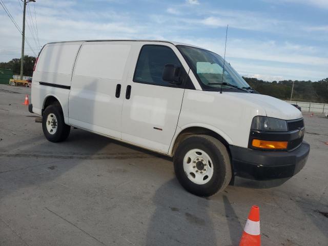 Chevrolet Express Image 3