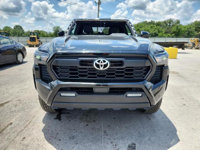 Toyota Tacoma Double Cab Image 10