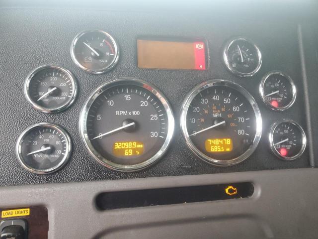 Peterbilt Tractor 389 Image 10