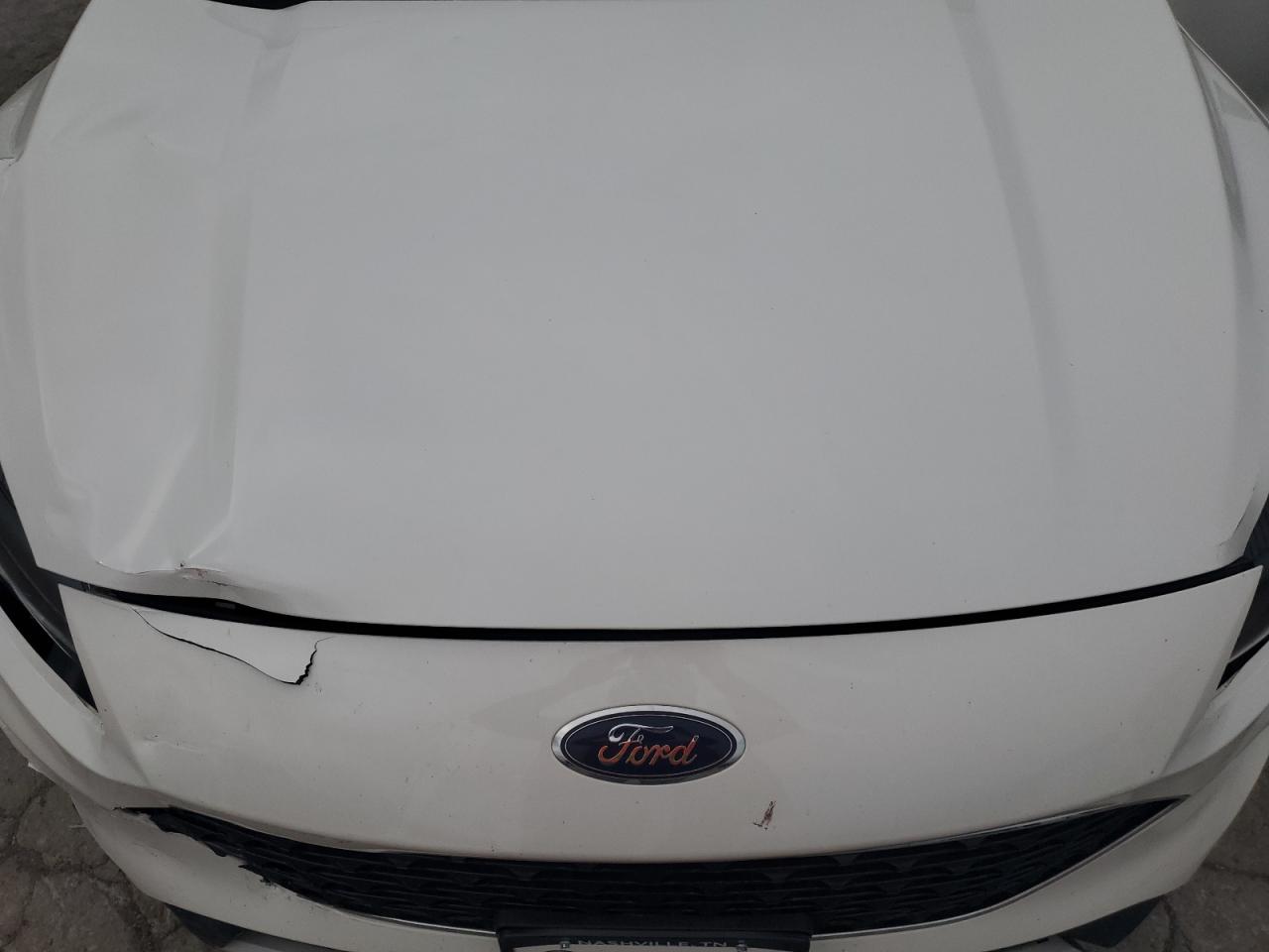 Ford Escape Titanium Image 12