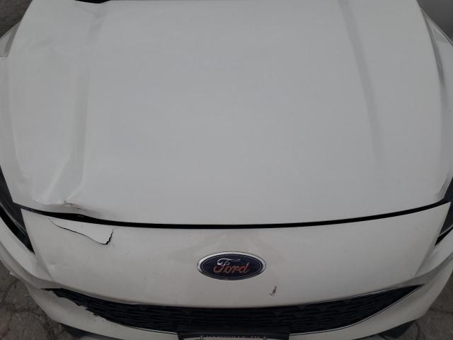 Ford Escape Titanium Image 12