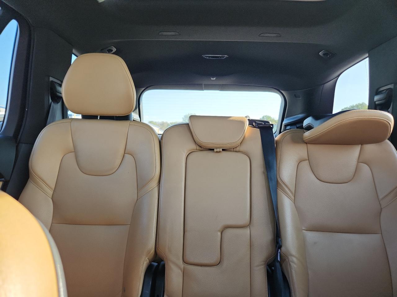 Volvo XC90 T6 Momentum Image 13