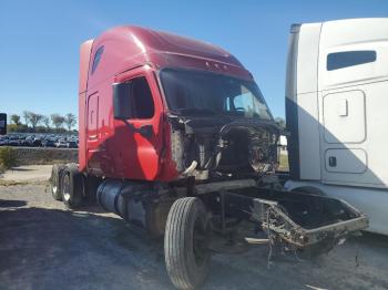  Salvage Freightliner Castadia