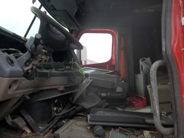 Freightliner Cascadia 1 Image 2