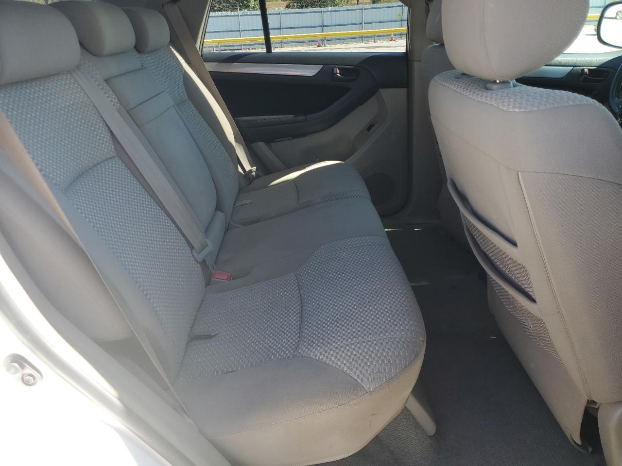 Toyota 4Runner Sr5 Image 5