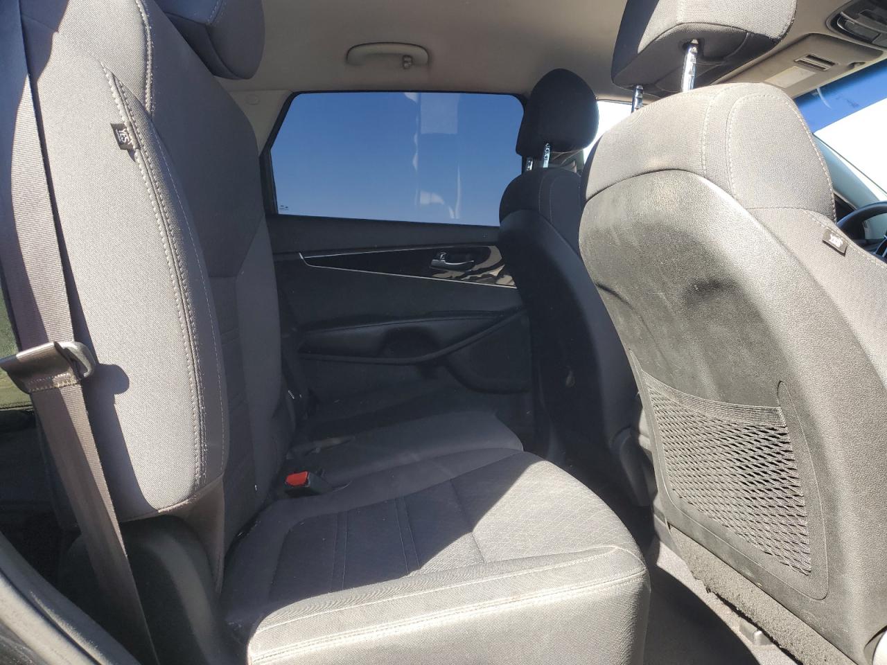 Kia Sorento Lx Image 12