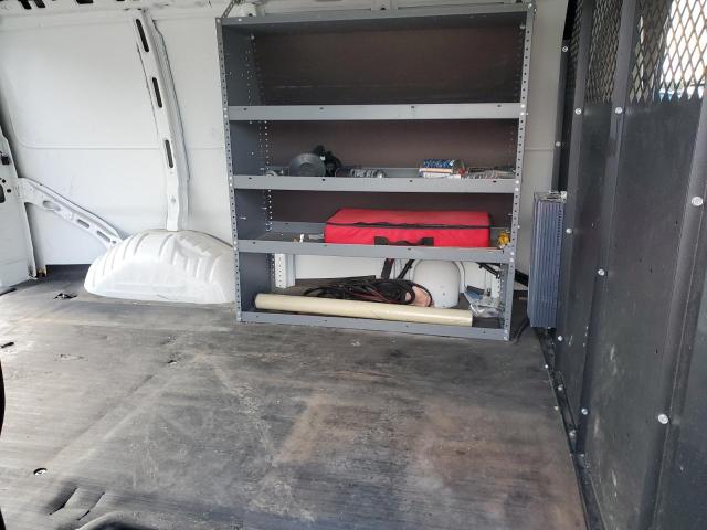 GMC Savana G2500 Image 4