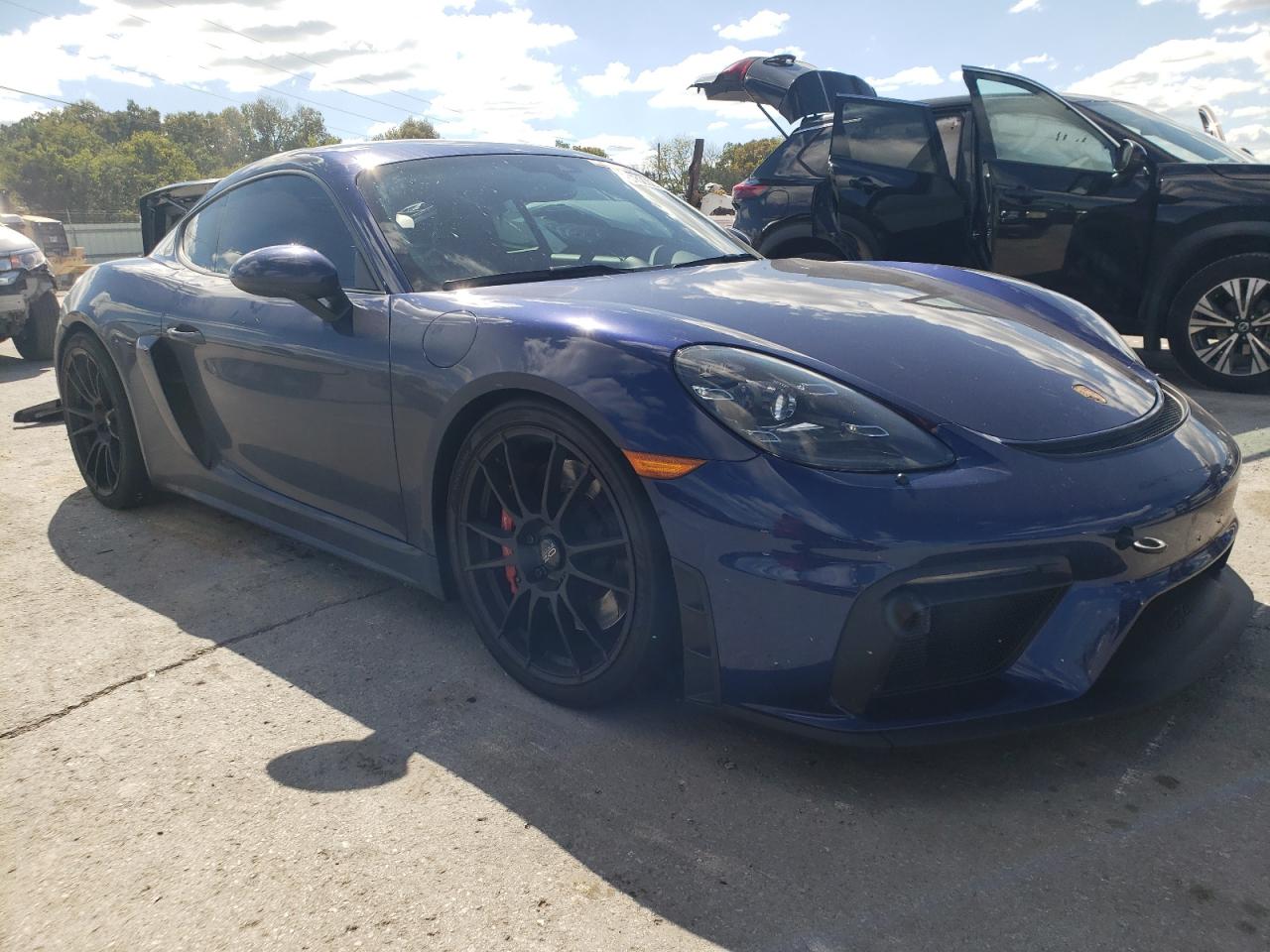 Porsche Cayman Gt4 Image 7