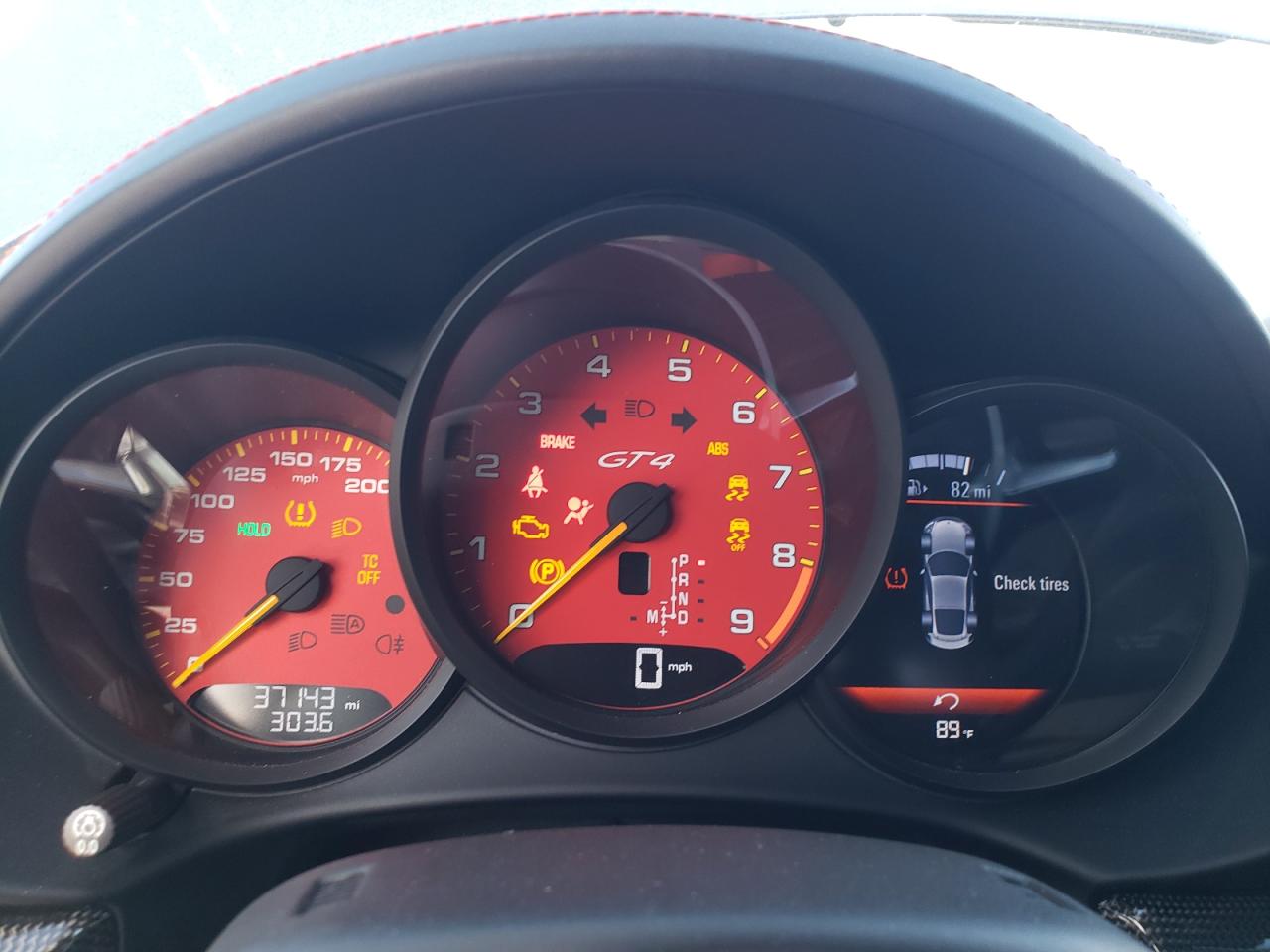 Porsche Cayman Gt4 Image 10