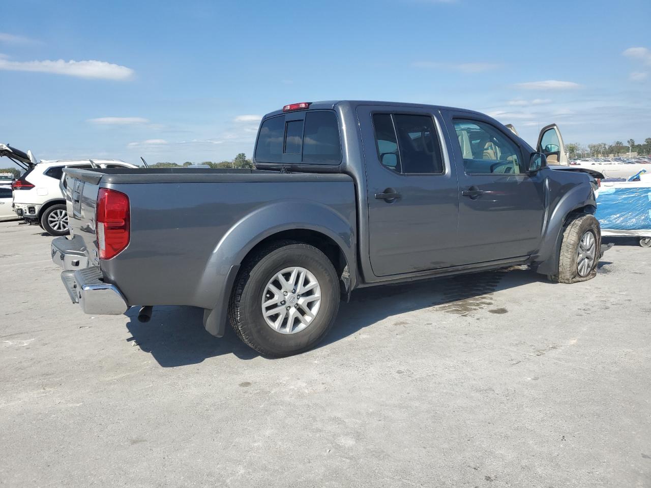 Nissan Frontier S Image 4