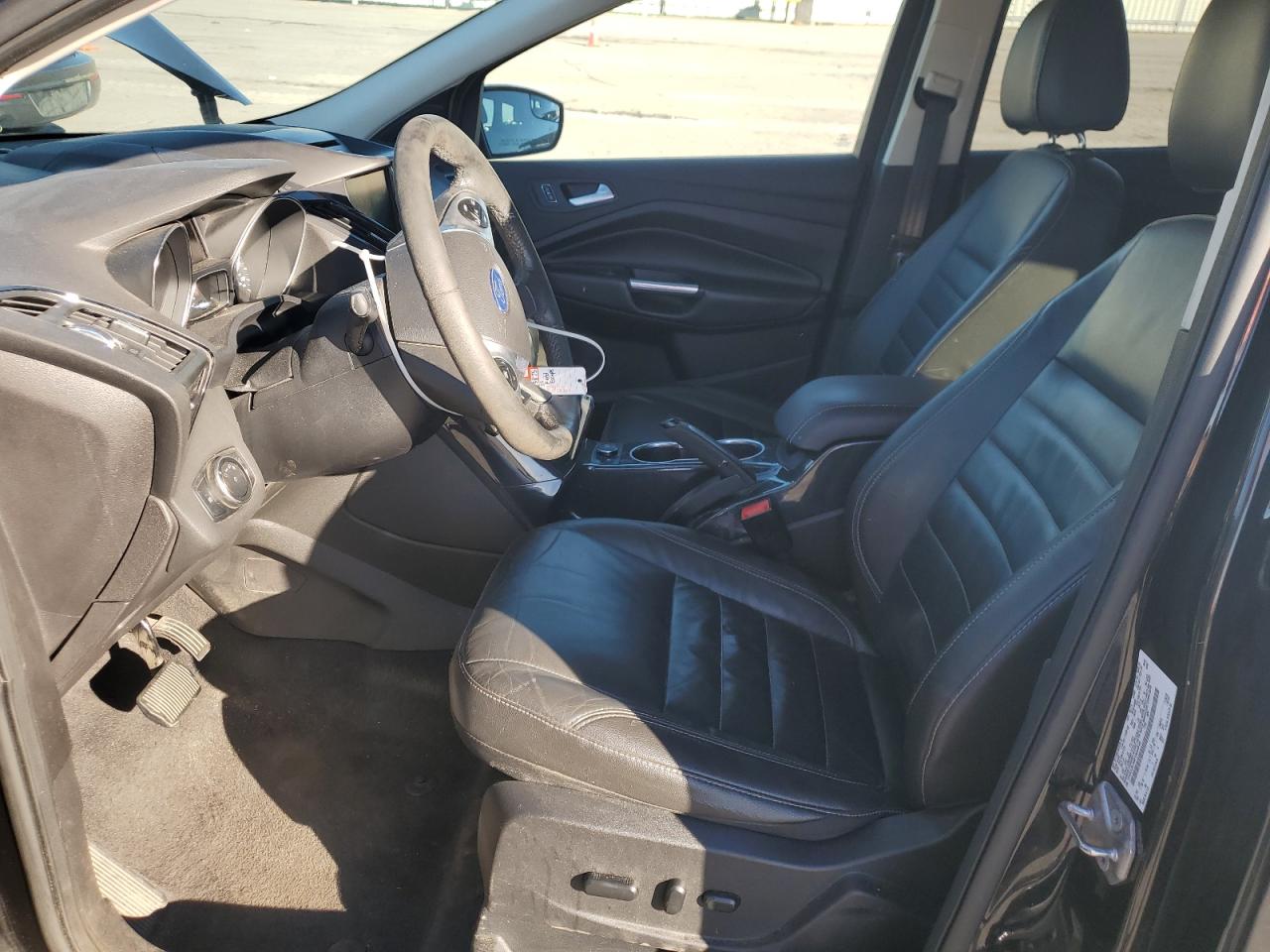 Ford Escape Titanium Image 9