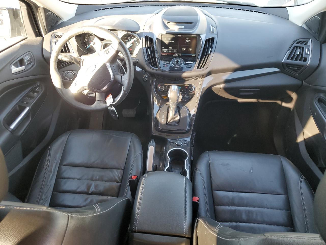 Ford Escape Titanium Image 7