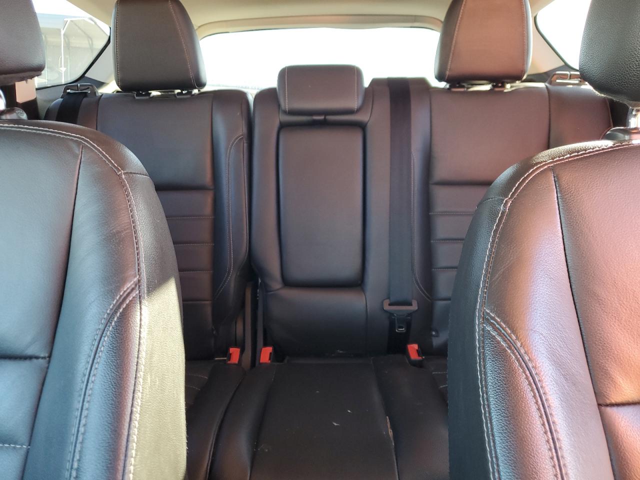 Ford Escape Titanium Image 3