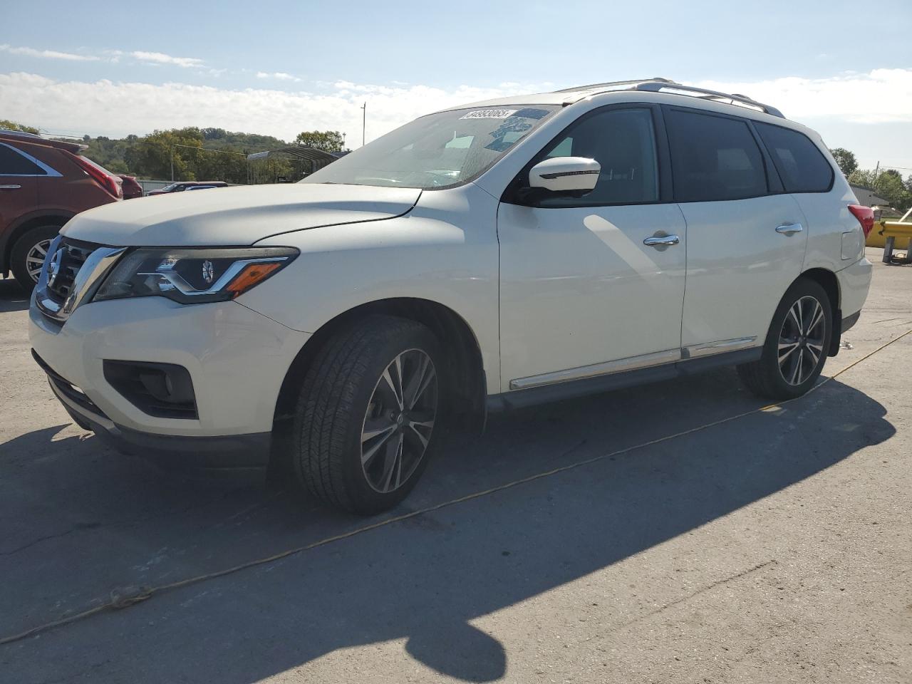 Nissan Pathfinder S Image 1