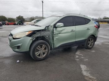  Salvage Hyundai TUCSON